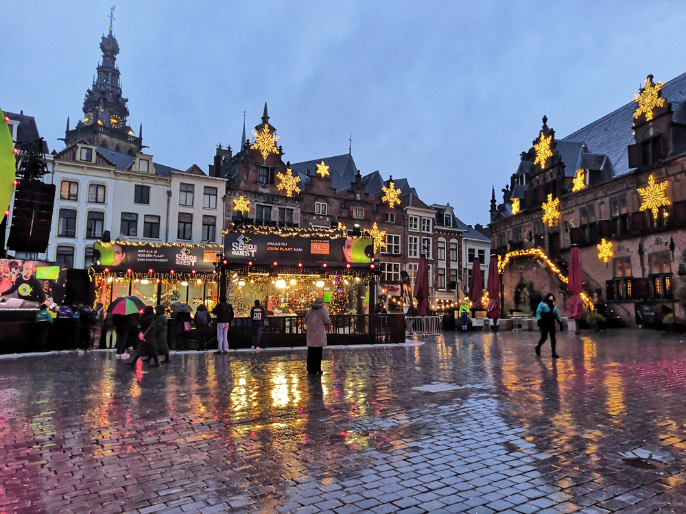 glazen-huis-met-waag-en-stevenstorenk